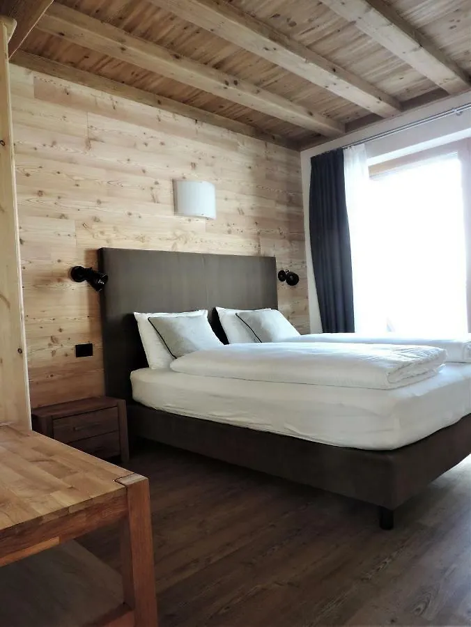 Tilio Chalet Apartment Livigno Italy